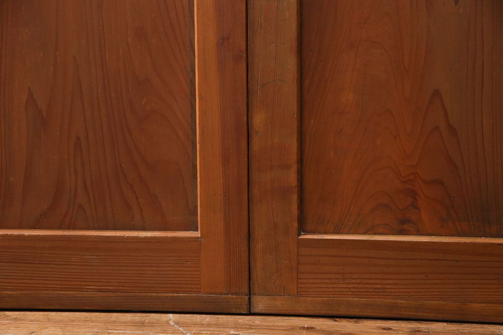 組子入り帯戸4枚をリペア&カスタム!設置場所に合わせてリサイズ。戸車を取り付け。帯部分のガラスをクリアガラスに変更。(引き戸、建具)