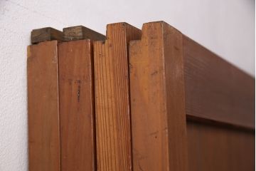 組子入り帯戸4枚をリペア&カスタム!設置場所に合わせてリサイズ。戸車を取り付け。帯部分のガラスをクリアガラスに変更。(引き戸、建具)