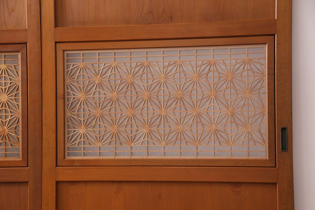 組子入り帯戸4枚をリペア&カスタム!設置場所に合わせてリサイズ。戸車を取り付け。帯部分のガラスをクリアガラスに変更。(引き戸、建具)