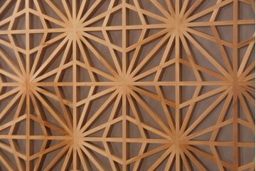 組子入り帯戸4枚をリペア&カスタム!設置場所に合わせてリサイズ。戸車を取り付け。帯部分のガラスをクリアガラスに変更。(引き戸、建具)