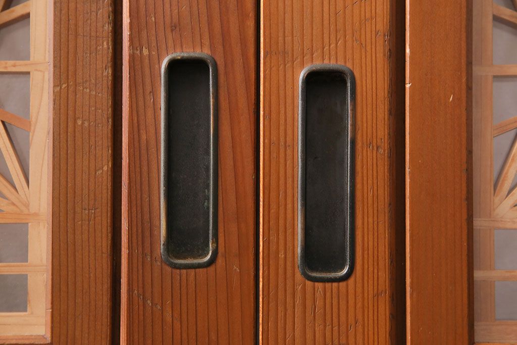 組子入り帯戸4枚をリペア&カスタム!設置場所に合わせてリサイズ。戸車を取り付け。帯部分のガラスをクリアガラスに変更。(引き戸、建具)