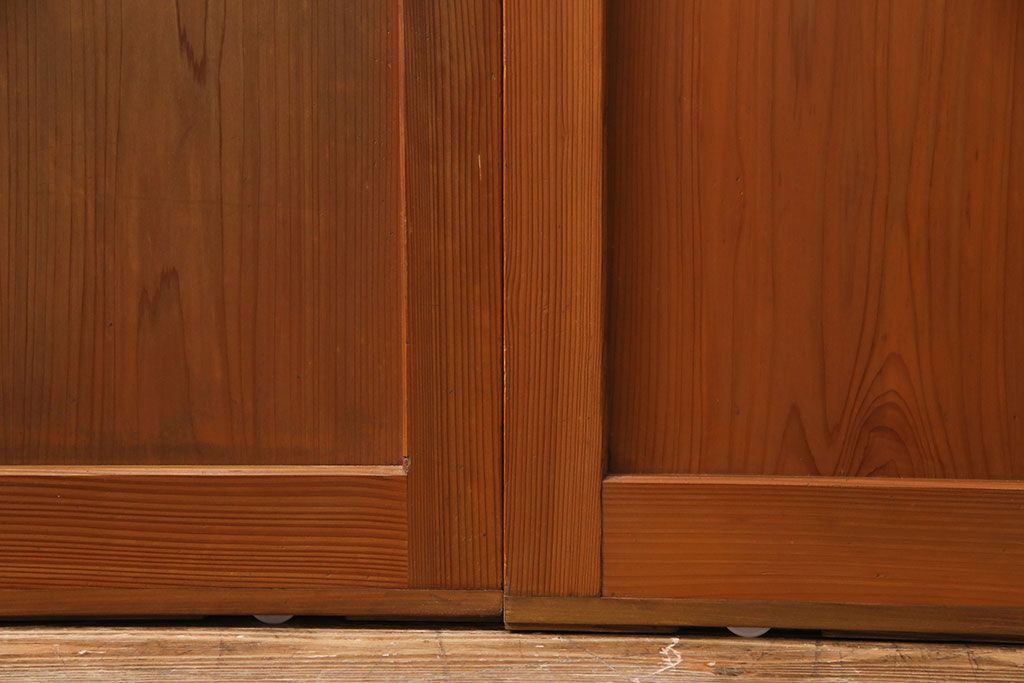 組子入り帯戸4枚をリペア&カスタム!設置場所に合わせてリサイズ。戸車を取り付け。帯部分のガラスをクリアガラスに変更。(引き戸、建具)