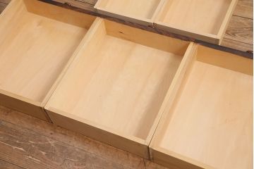 北海道民芸家具のサイドボードをリペア&カスタム!天板の補強。当店商品を参考に着色し仕上げ。(収納棚、戸棚、ローボード)