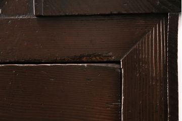 明治期の階段箪笥をリペア&カスタム!可動部の調整。背板など傷んだ箇所を張り替え。極めて黒に近い茶色に着色し仕上げ。(収納棚、時代箪笥、和タンス)