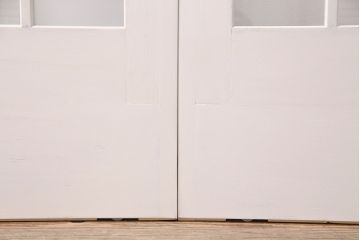 1960年頃のペイントガラス戸2枚をリペア&カスタム!設置場所に合わせてリサイズ。平型戸車を取り付け。(引き戸、建具)