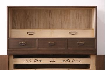 国産の桐箪笥をリペア&カスタム!高品質リペアを施し、当店商品を参考に着色し仕上げ。(衣装箪笥、和タンス、着物箪笥、桐たんす)