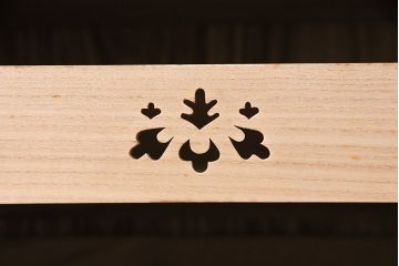 国産の桐箪笥をリペア&カスタム!高品質リペアを施し、当店商品を参考に着色し仕上げ。(衣装箪笥、和タンス、着物箪笥、桐たんす)