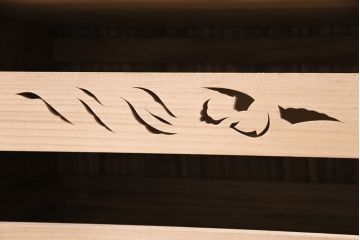 国産の桐箪笥をリペア&カスタム!高品質リペアを施し、当店商品を参考に着色し仕上げ。(衣装箪笥、和タンス、着物箪笥、桐たんす)