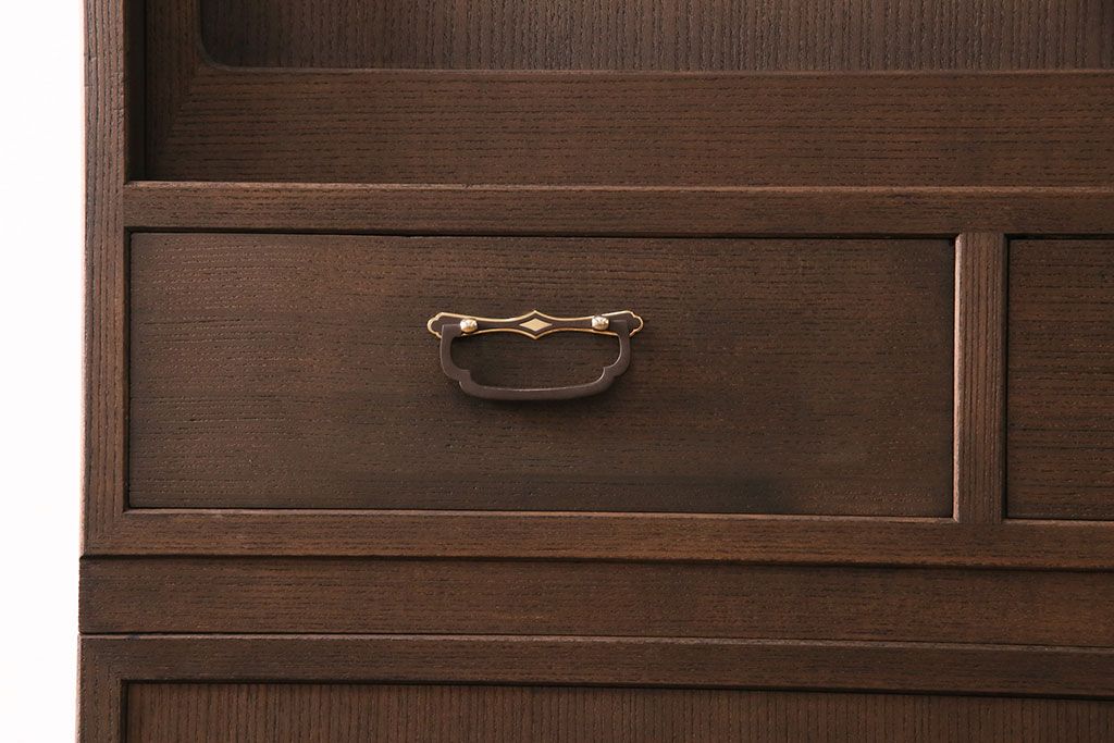 国産の桐箪笥をリペア&カスタム!高品質リペアを施し、当店商品を参考に着色し仕上げ。(衣装箪笥、和タンス、着物箪笥、桐たんす)