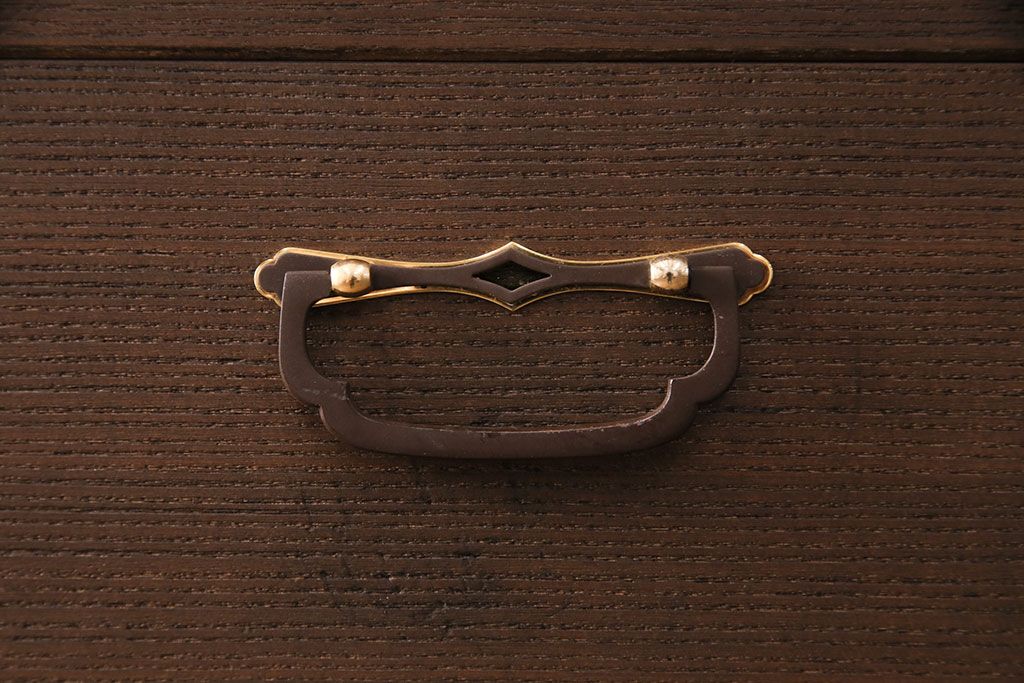 国産の桐箪笥をリペア&カスタム!高品質リペアを施し、当店商品を参考に着色し仕上げ。(衣装箪笥、和タンス、着物箪笥、桐たんす)