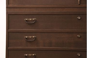 国産の桐箪笥をリペア&カスタム!高品質リペアを施し、当店商品を参考に着色し仕上げ。(衣装箪笥、和タンス、着物箪笥、桐たんす)