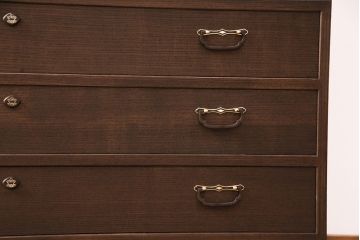 国産の桐箪笥をリペア&カスタム!高品質リペアを施し、当店商品を参考に着色し仕上げ。(衣装箪笥、和タンス、着物箪笥、桐たんす)