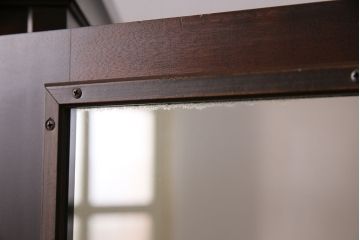 北海道民芸家具のワードローブをリペア&カスタム!可動式の棚板を設置して収納棚にリメイク。木製脚を取り付け。(キャビネット、戸棚、下駄箱)