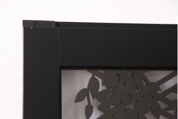 透かし彫りのガラス入り板戸2枚をリペア&カスタム!高品質リペアを施し、設置場所に合わせてリサイズ。(ガラス戸、引き戸、建具)