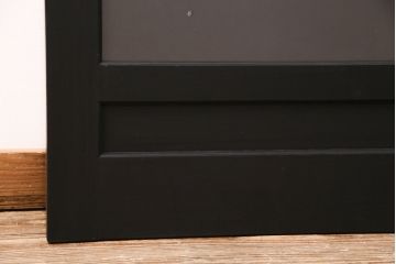 透かし彫りのガラス入り板戸2枚をリペア&カスタム!高品質リペアを施し、設置場所に合わせてリサイズ。(ガラス戸、引き戸、建具)