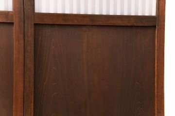 格子帯戸4枚をリペア&カスタム!それぞれの設置場所に合わせてリサイズ。引き手、戸車を取り付け。格子部にスリガラスを入れ込み。ライトブランで着色し仕上げ。(引き戸、建具)