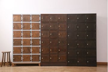 マス目棚3点をリペア&カスタム!。、3点の高さを揃えるため、左右のマス目棚は脚をカット、中央のマス目棚は土台を新たに製作。(収納棚、下駄箱、戸棚)