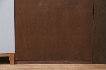 マス目棚3点をリペア&カスタム!。、3点の高さを揃えるため、左右のマス目棚は脚をカット、中央のマス目棚は土台を新たに製作。(収納棚、下駄箱、戸棚)