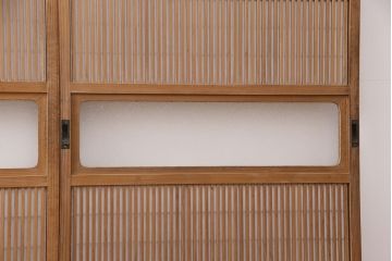 昭和初期の格子戸3枚をリペア&カスタム!裏障子をプラスチック障子に張り替え。引手を取り付け。(引き戸、障子戸、建具)
