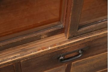 明治大正期の戸棚の見た目を変えずに綺麗にリペア!天板の補強。(収納棚、サイドボード、キャビネット)