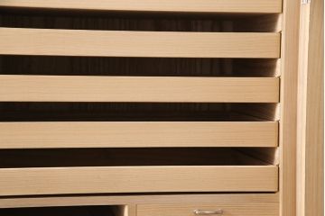 加茂総桐箪笥の見た目を変えずに綺麗にリペア!高品質リペアを施し、木地色仕上げ。(総桐たんす、衣装箪笥、着物箪笥、和タンス)