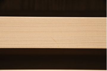 加茂総桐箪笥の見た目を変えずに綺麗にリペア!高品質リペアを施し、木地色仕上げ。(総桐たんす、衣装箪笥、着物箪笥、和タンス)