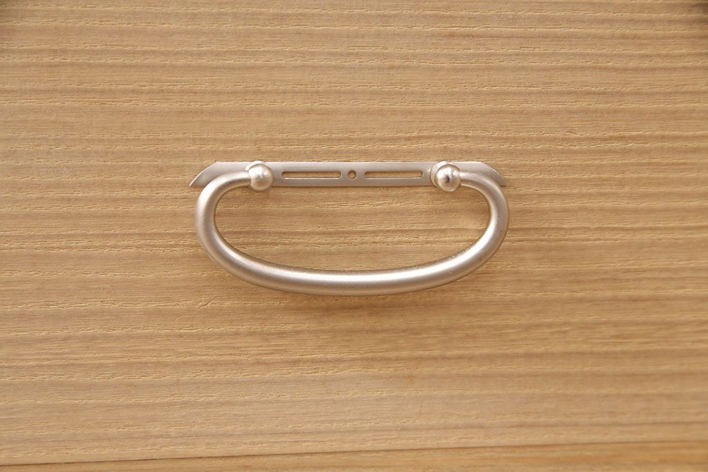 加茂総桐箪笥の見た目を変えずに綺麗にリペア!高品質リペアを施し、木地色仕上げ。(総桐たんす、衣装箪笥、着物箪笥、和タンス)