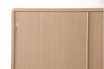 加茂総桐箪笥の見た目を変えずに綺麗にリペア!高品質リペアを施し、木地色仕上げ。(総桐たんす、衣装箪笥、着物箪笥、和タンス)