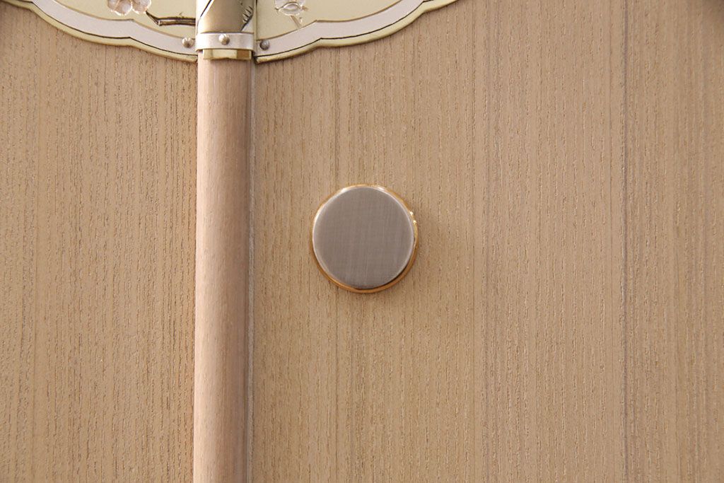 加茂総桐箪笥の見た目を変えずに綺麗にリペア!高品質リペアを施し、木地色仕上げ。(総桐たんす、衣装箪笥、着物箪笥、和タンス)