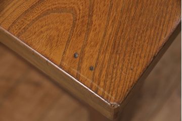 引き出し付きの作業台をリペア&カスタム!脚の貫の取り外し。傷の補修・着色。ワックス仕上げ。(ダイニングテーブル)