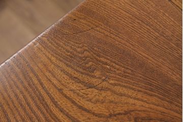 引き出し付きの作業台をリペア&カスタム!脚の貫の取り外し。傷の補修・着色。ワックス仕上げ。(ダイニングテーブル)