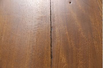 引き出し付きの作業台をリペア&カスタム!脚の貫の取り外し。傷の補修・着色。ワックス仕上げ。(ダイニングテーブル)