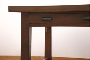 引き出し付きの作業台をリペア&カスタム!脚の貫の取り外し。傷の補修・着色。ワックス仕上げ。(ダイニングテーブル)