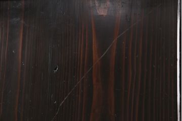 明治期の帯戸をリペア&カスタム!設置場所に合わせてリサイズし、吊り戸仕様に加工。濃い茶色で着色し仕上げ。(引き戸、建具)