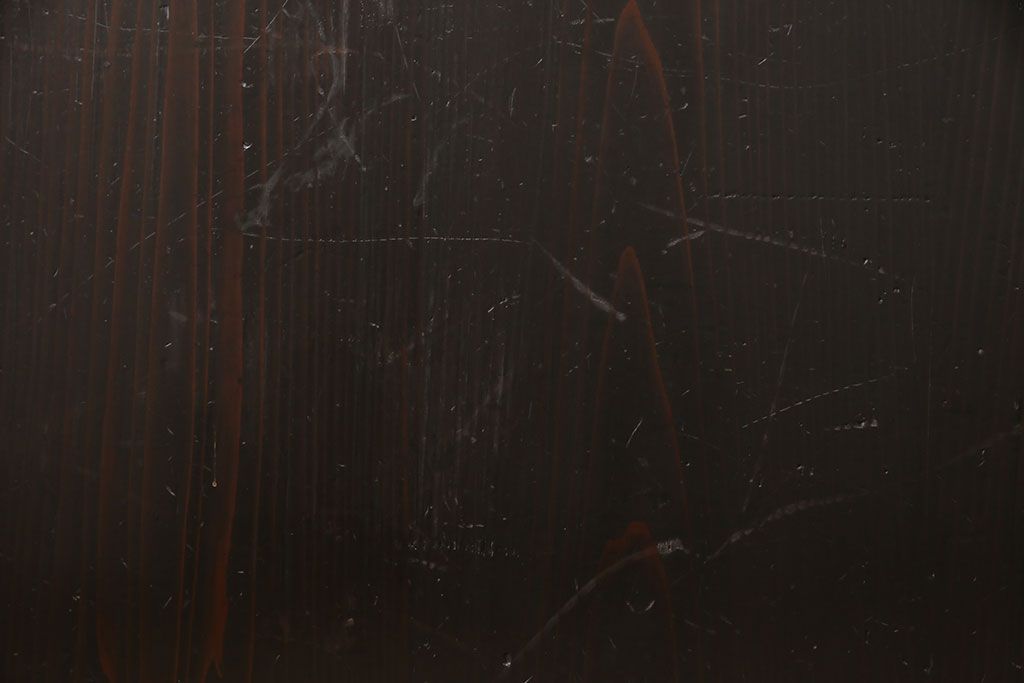 明治期の帯戸をリペア&カスタム!設置場所に合わせてリサイズし、吊り戸仕様に加工。濃い茶色で着色し仕上げ。(引き戸、建具)