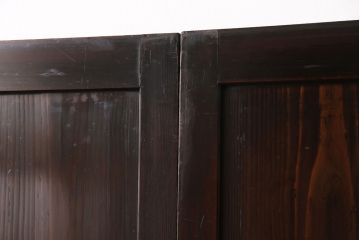 明治期の板戸4枚をリペア&カスタム!それぞれ設置場所に合わせてリサイズ。平型戸車、引き手を取り付け。(引き戸、建具)