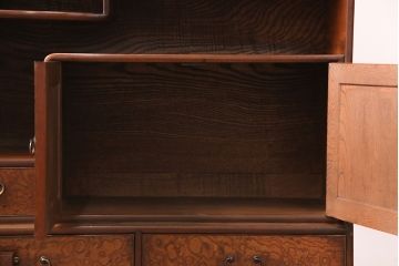 茶箪笥の見た目を変えずに綺麗にリペア!1トーン落ち着いた色味に着色し仕上げ。(飾り棚、茶棚)