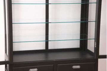 ケビントをリペア&カスタム!艶消しブラックでペイント仕上げ。(デンタルケース、デンタルキャビネット、ガラスケース、ショーケース、飾り棚)
