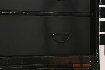 漆絵が施された明治大正期の重ね箪笥の見た目を変えずに綺麗にリペア!カシュー塗装仕上げ。(アート家具、アート箪笥、収納箪笥、時代箪笥、向日葵、ひまわり)