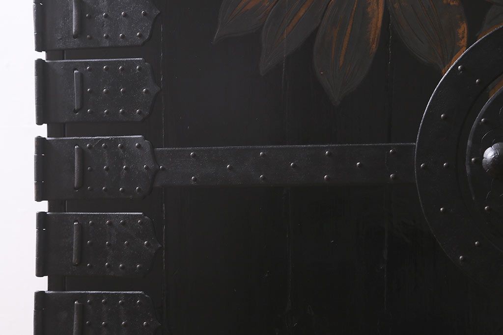 漆絵が施された明治大正期の重ね箪笥の見た目を変えずに綺麗にリペア!カシュー塗装仕上げ。(アート家具、アート箪笥、収納箪笥、時代箪笥、向日葵、ひまわり)