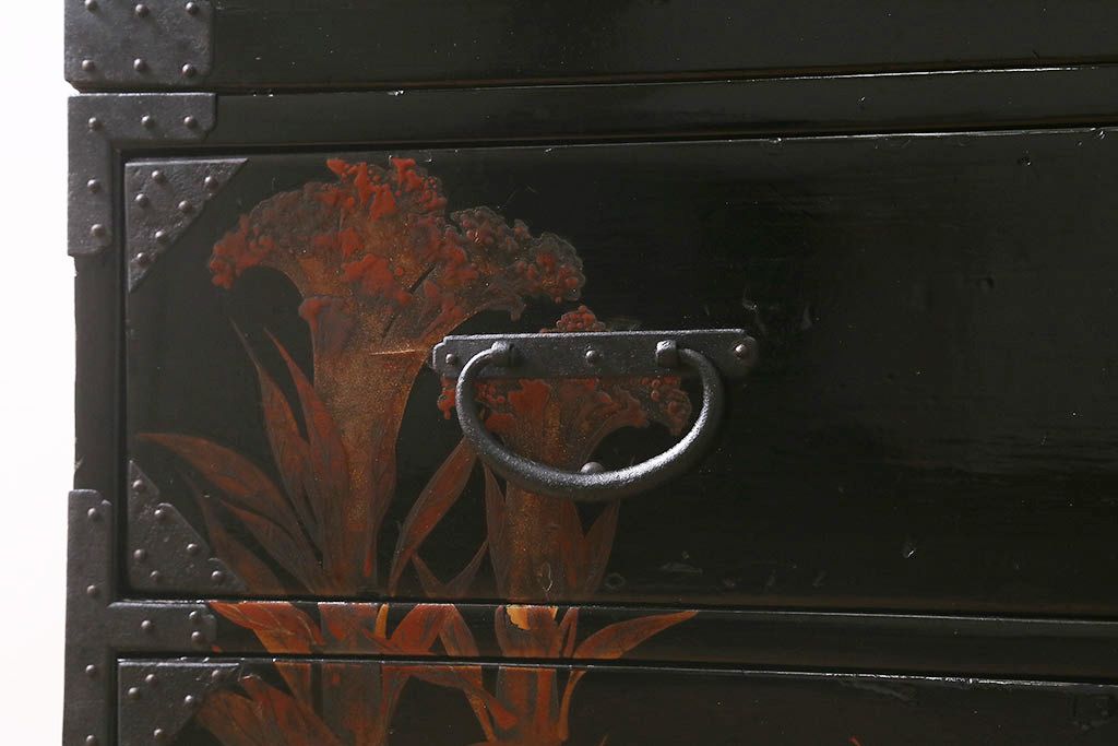 漆絵が施された明治大正期の重ね箪笥の見た目を変えずに綺麗にリペア!カシュー塗装仕上げ。(アート家具、アート箪笥、収納箪笥、時代箪笥、向日葵、ひまわり)