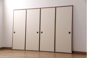 ふすま4枚にリペア&カスタム!お客様ご支給の雲肌麻紙、鳥の子紙で張り替え。桟は現状に近しい色味に着色し仕上げ。(引き戸、建具、襖)
