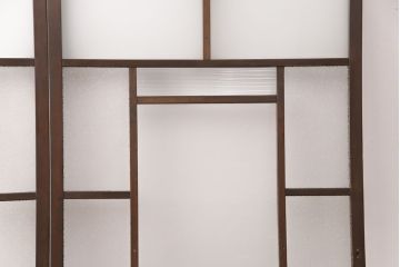 ガラス戸2枚をリペア&カスタム!設置場所に合わせてリサイズ。戸車、引き手を取り付け。ガラスを星ガラス・すりガラス・ダイヤガラス・モールガラスに変更。当店商品を参考に着色し仕上げ。(引き戸、建具)