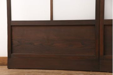 ガラス戸2枚をリペア&カスタム!設置場所に合わせてリサイズ。戸車、引き手を取り付け。ガラスを星ガラス・すりガラス・ダイヤガラス・モールガラスに変更。当店商品を参考に着色し仕上げ。(引き戸、建具)