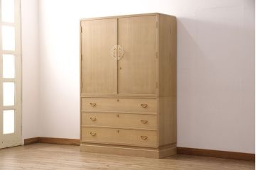 加茂総桐箪笥の見た目を変えずに綺麗にリペア!高品質リペアを施し、木地色仕上げ。(総桐たんす、衣装箪笥、着物箪笥、和タンス)