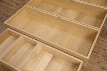 加茂総桐箪笥の見た目を変えずに綺麗にリペア!高品質リペアを施し、木地色仕上げ。(総桐たんす、衣装箪笥、着物箪笥、和タンス)