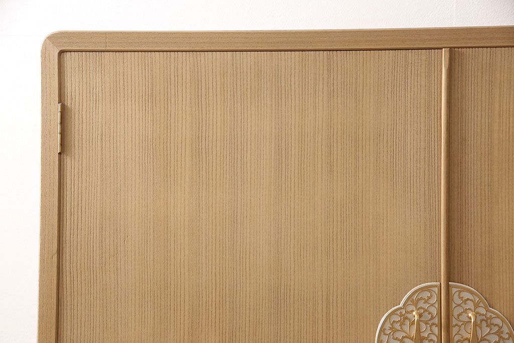 加茂総桐箪笥の見た目を変えずに綺麗にリペア!高品質リペアを施し、木地色仕上げ。(総桐たんす、衣装箪笥、着物箪笥、和タンス)