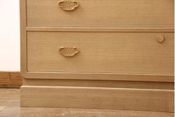 加茂総桐箪笥の見た目を変えずに綺麗にリペア!高品質リペアを施し、木地色仕上げ。(総桐たんす、衣装箪笥、着物箪笥、和タンス)