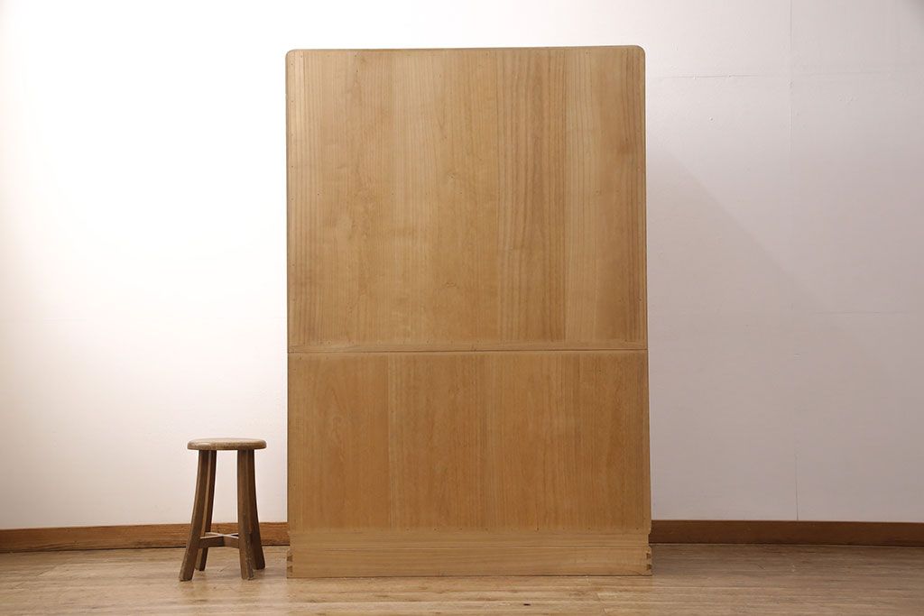 加茂総桐箪笥の見た目を変えずに綺麗にリペア!高品質リペアを施し、木地色仕上げ。(総桐たんす、衣装箪笥、着物箪笥、和タンス)