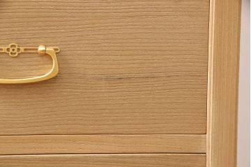 桐箪笥の見た目を変えずに綺麗にリペア!木地色・蜜蝋ワックス仕上げ。(収納箪笥、整理箪笥、衣装箪笥、和タンス、桐たんす)